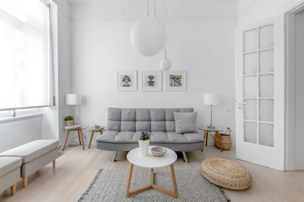 Athens Center Modern Apt In Art Nouveau Building 외부 사진
