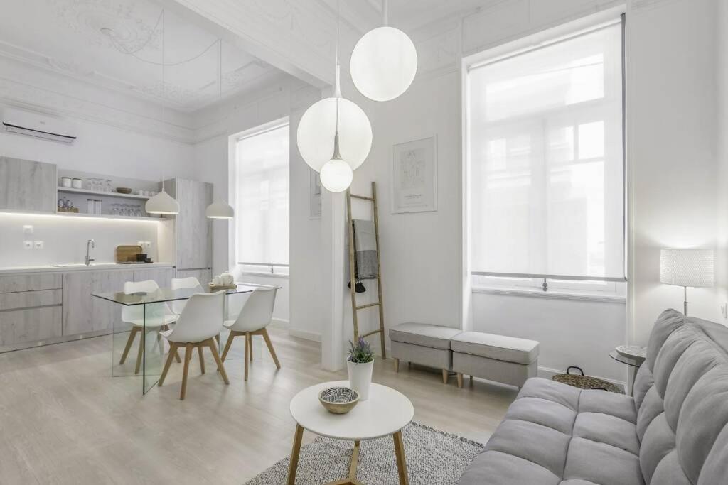 Athens Center Modern Apt In Art Nouveau Building 외부 사진